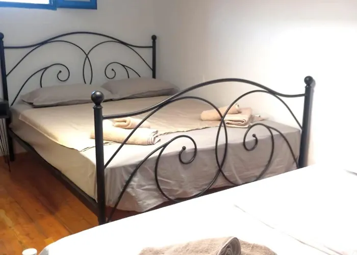 Myrtia Hébergement de vacances Fratsia